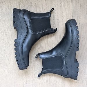 Alohas Chunky Chelsea Boots